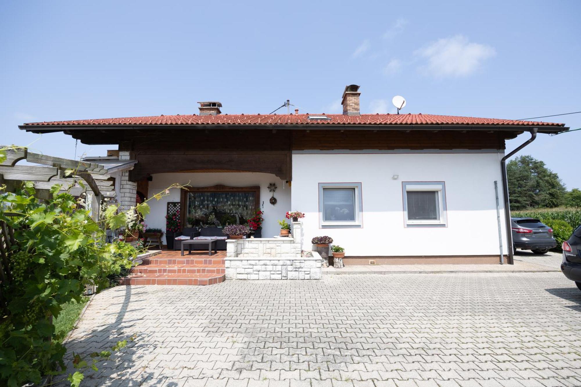 Christis Apartments Eberndorf エクステリア 写真