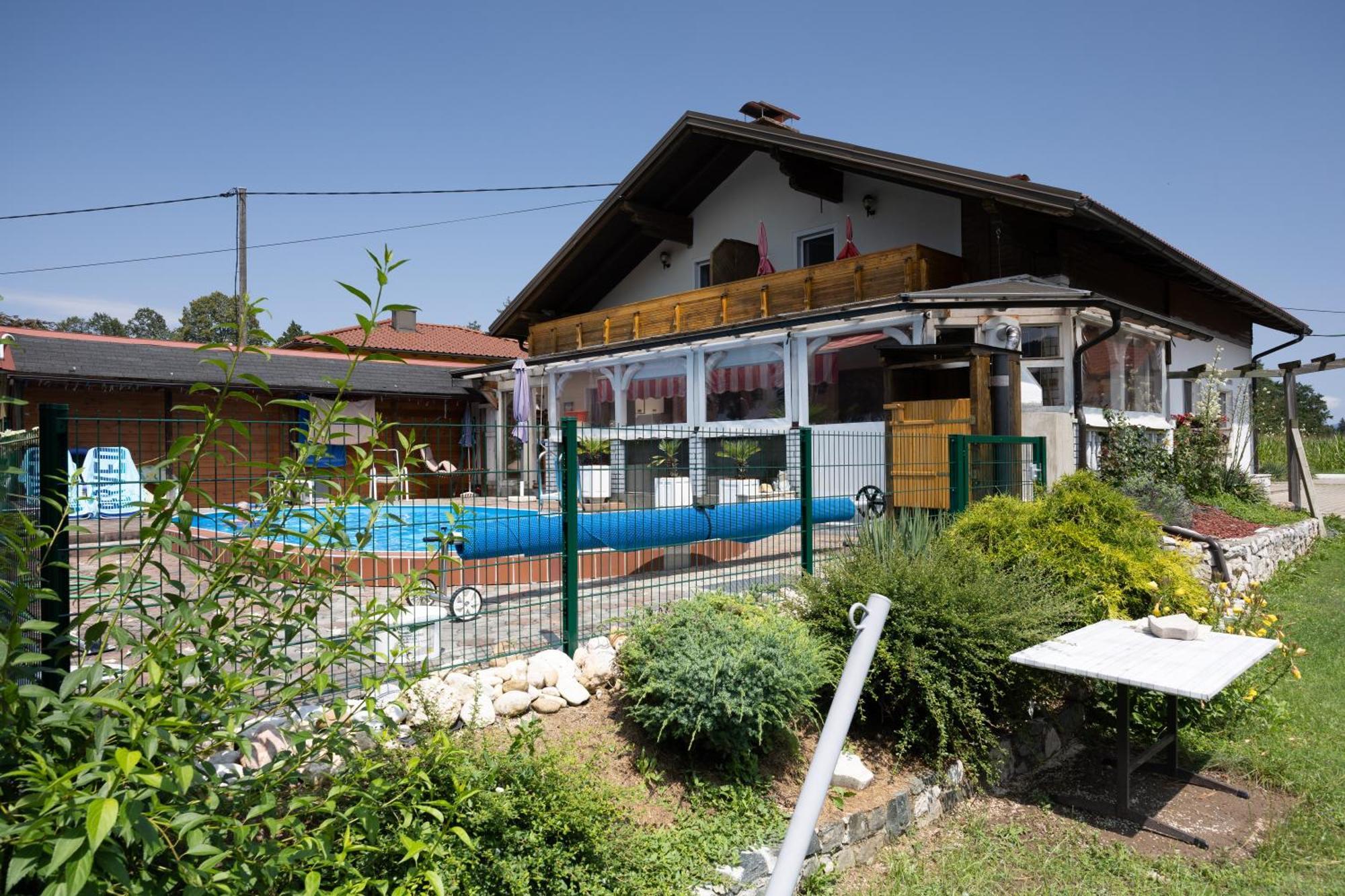 Christis Apartments Eberndorf エクステリア 写真